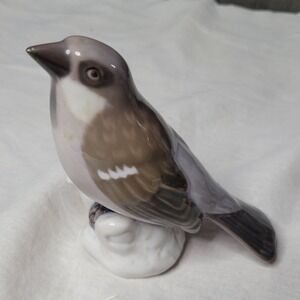 Bing & Grondahl B&G Denmark Porcelain Bird Figurine 1888 Grey Brown Sparrow